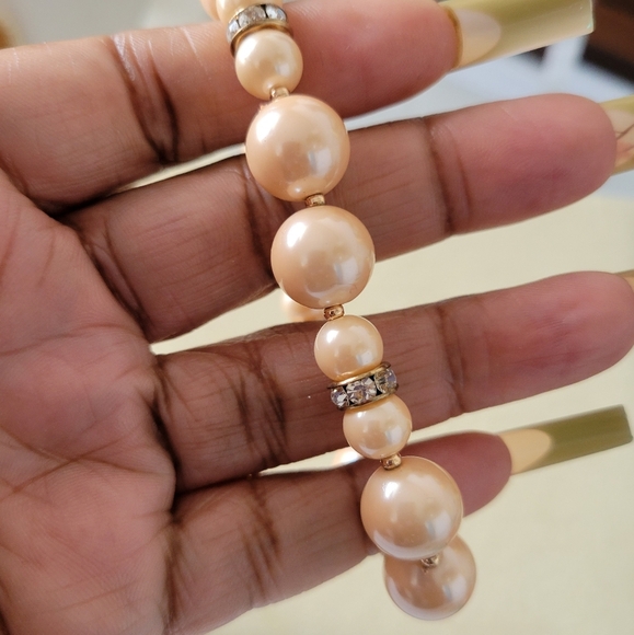 Beaded Stretch Bracelet with Rhinestones / Light Pink & Gold - Picture 5 of 5